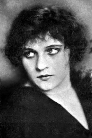 Betty Schade in First Love