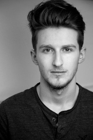 Adrien Benson in Moopet Pastor