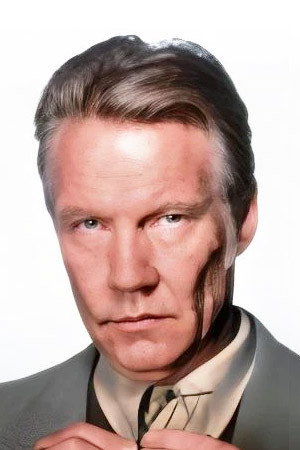 David Hemblen in The Last 100 Days