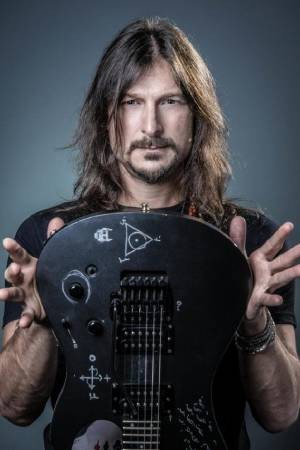 Rafael Bittencourt in Global Metal