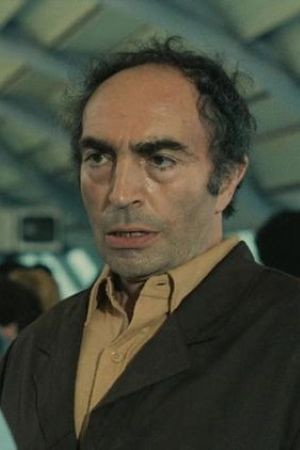 Mario Pilar in The Knock Out Cop