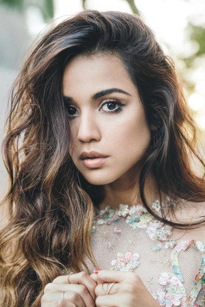 Summer Bishil in Crossing Over