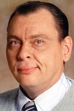 Larry Drake in Dorm Daze 2