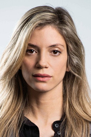 Fiona Georgiadi in The Taste of Love