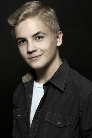 Oskar Sandven Lundevold in Burning