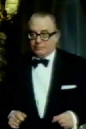 Peter Glaze in Aladdin