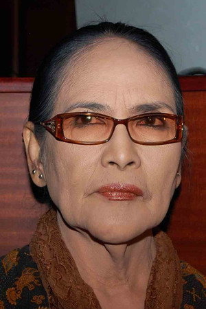 Connie Sutedja in 40 Hari Bangkitnya Pocong