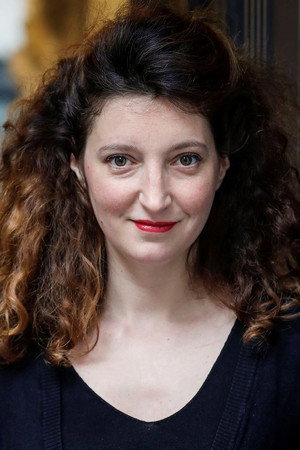Léa Wiazemsky in Louis XV, le Soleil noir