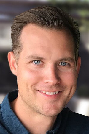 Jonathan Jones in In the Footsteps of Elephant