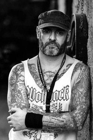 Alan Averill in Shadows of Light