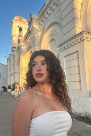 Amanda Moreno Jiménez in La Tormenta Del Tiempo