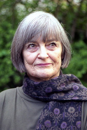Vivian Pickles in Jamaica Inn