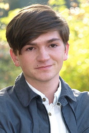 Benedikt Hösl in The Pearl Color