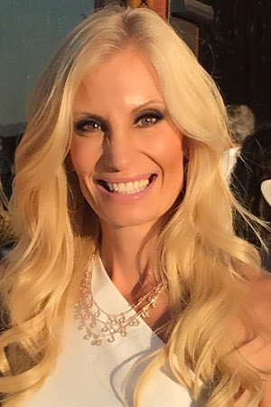 Melinda Torgersen in Desert Mirage