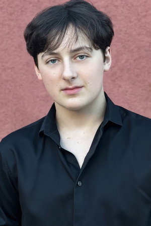 Simon Val in Ditched