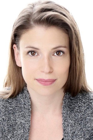Julia Whelan in Fifteen and Pregnant