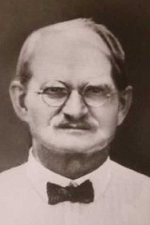 Joseph Klein in Dr. Schotte