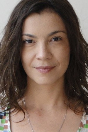 Simone Iliescu in Homens com Cheiro de Flor