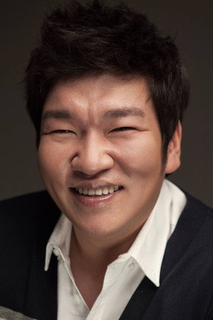 Park Hyo-joon in The Twins