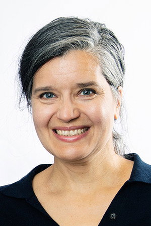 Vilma Melasniemi in Resistant