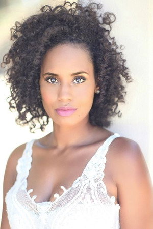 Aisha Alese in Island Song