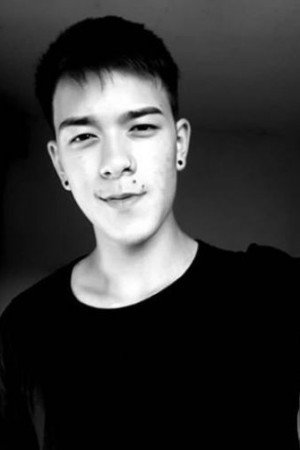 Beto Hinoto in Mamonas Assassinas: The Movie