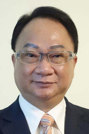 Tsui Siu-Ming in Sparkling Red Star