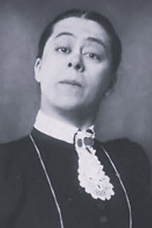 Emmy Wyda in The Last Laugh
