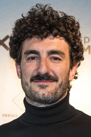 Miki Esparbé in Off Course