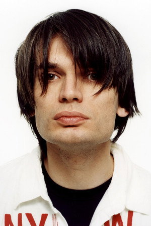 Jonny Greenwood in Meeting People Is Easy