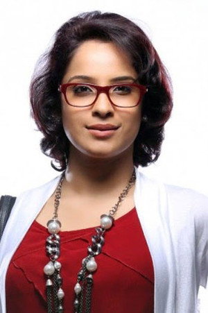Aparna Gopinath in Gangster