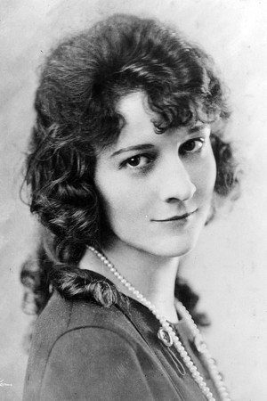 Carol Dempster in Sherlock Holmes