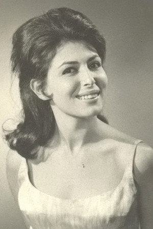 Magda El Khatib in Dalal Al-Masria