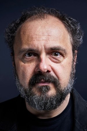 Arkadiusz Jakubik in Fallen Art