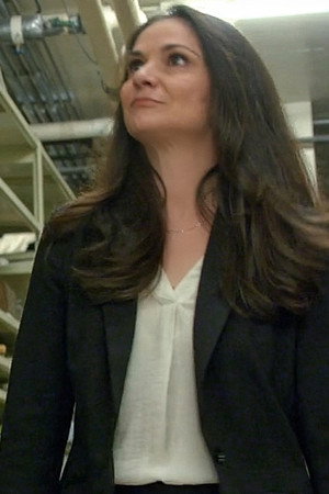 Voula Saridakis in House of Grucci