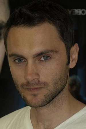 Vitaliy Versace in Song of the Tree Frogs.