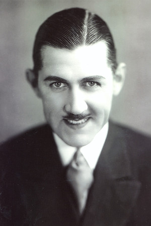 Charley Chase in The Rounders