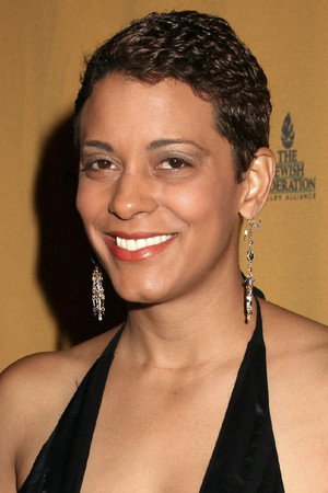 Cynda Williams in Divine Intervention