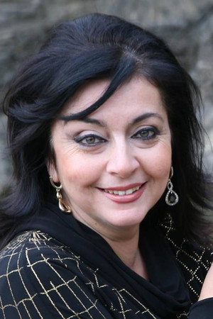 Hamida Omarova in Həsrət