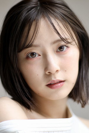 Sarii Ikegami in The Island of Giant Insects - Live-Action PV