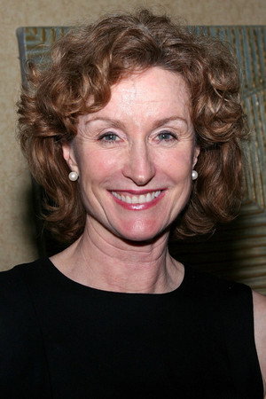 Lisa Banes in Cocktail