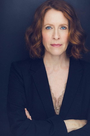 Eva Kaminsky in Shabbat Dinner