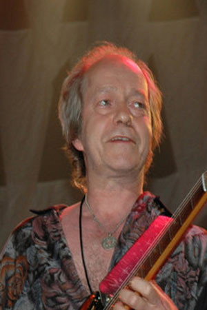Eric Bell in Gary Moore & Friends: One Night in Dublin