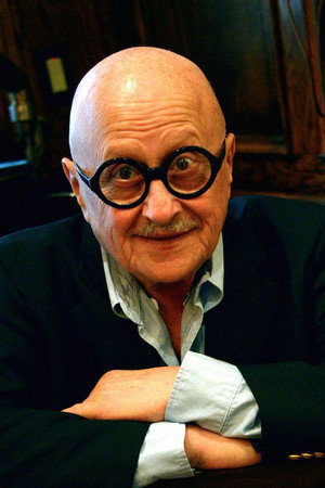 Lawrence Wolf in Sr