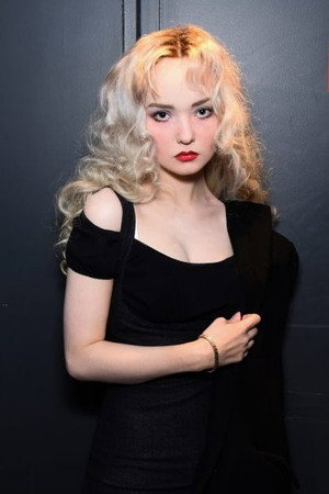 Zoé Schröter in A Film to Pass the Time