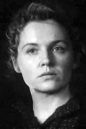 Elena Kondratyeva in Reporting from the Line of Fire