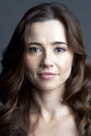 Linda Cardellini in Kill the Irishman