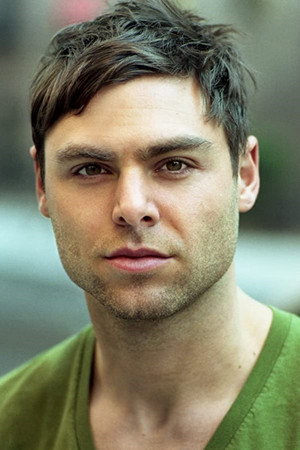 Daniel Fox in Amira   Sam