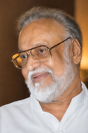 K. Balaji in Unakkaga Naan