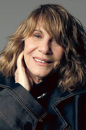 Renata Sorrah in Executive Order